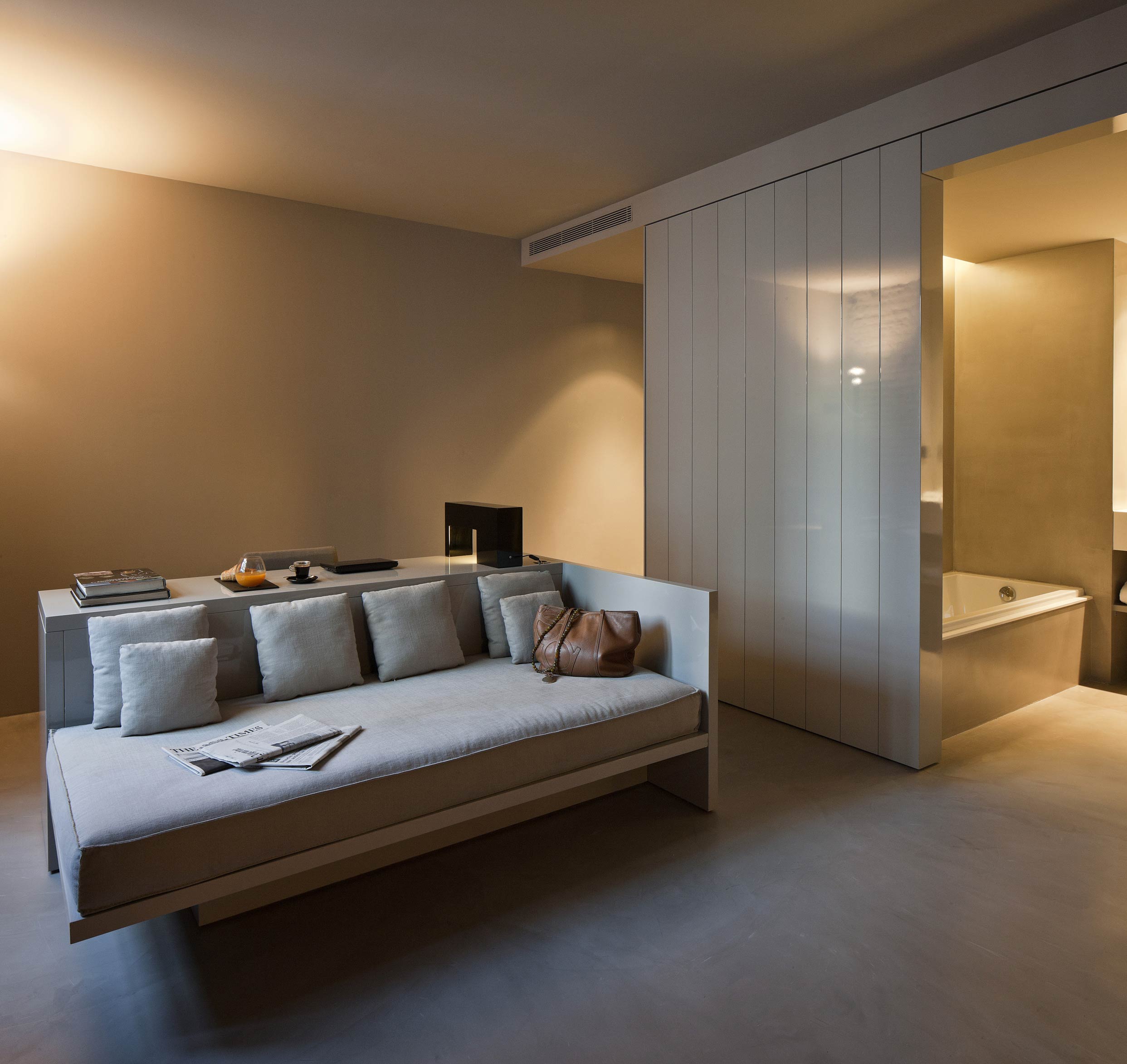 Caro Hotel