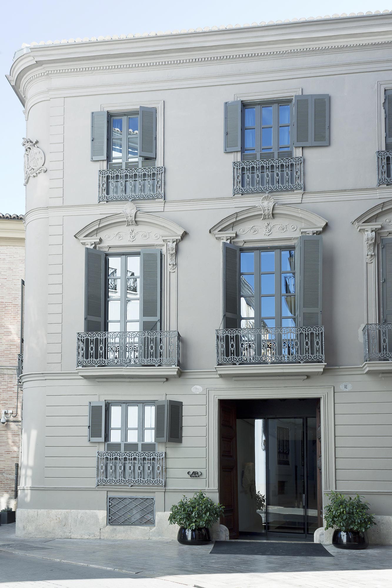 Caro Hotel