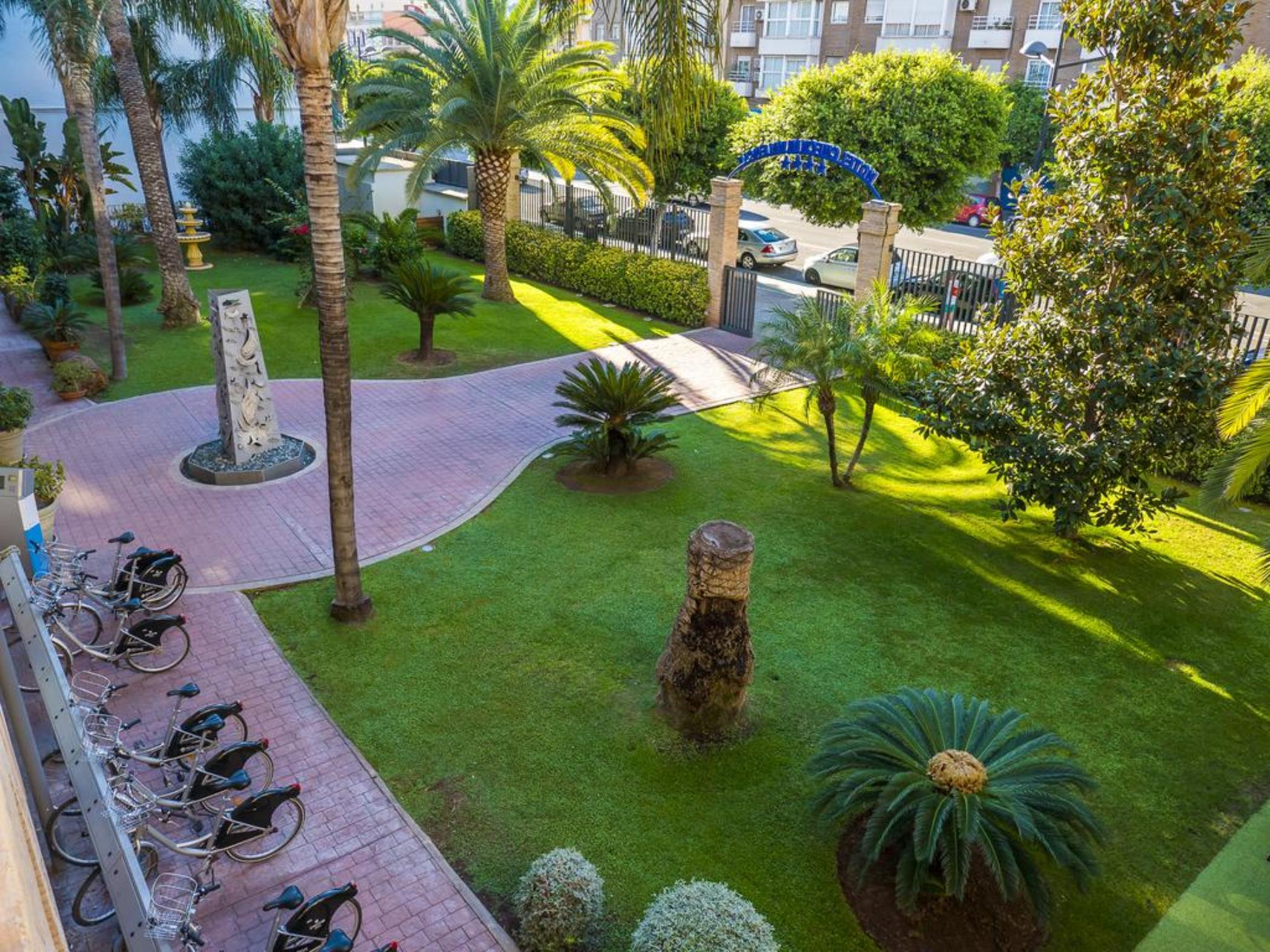 DWO Valencia by Checkin