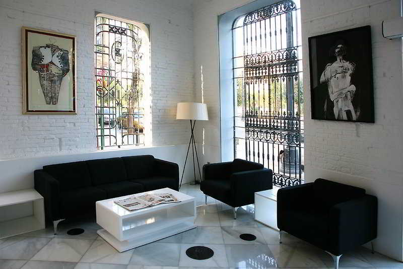 Blanq Carmen Hotel
