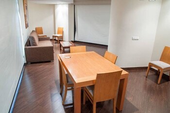 Galileo Flats - Palacio de Congresos