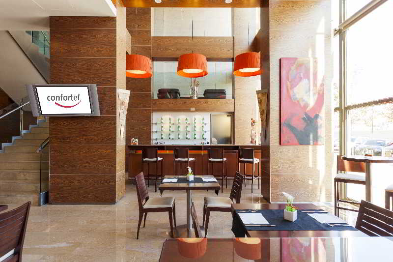 Hotel ILUNION Valencia 4