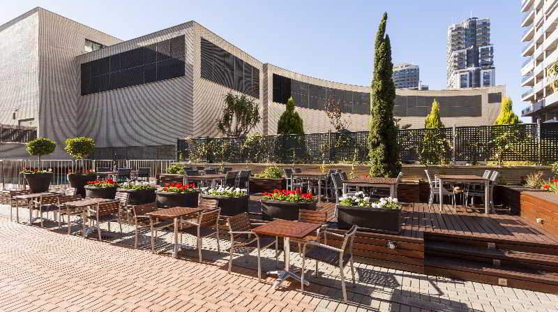 Hotel ILUNION Valencia 4