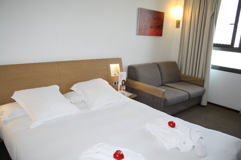 Hotel ILUNION Valencia 4