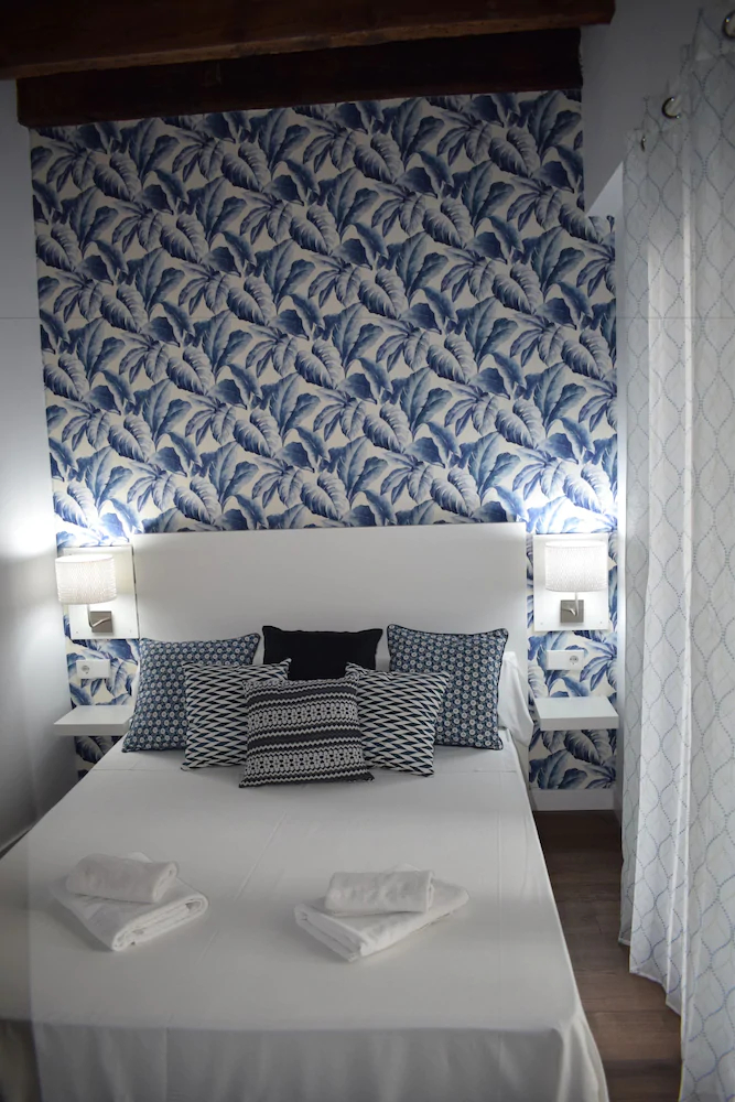 La Perla Apartments