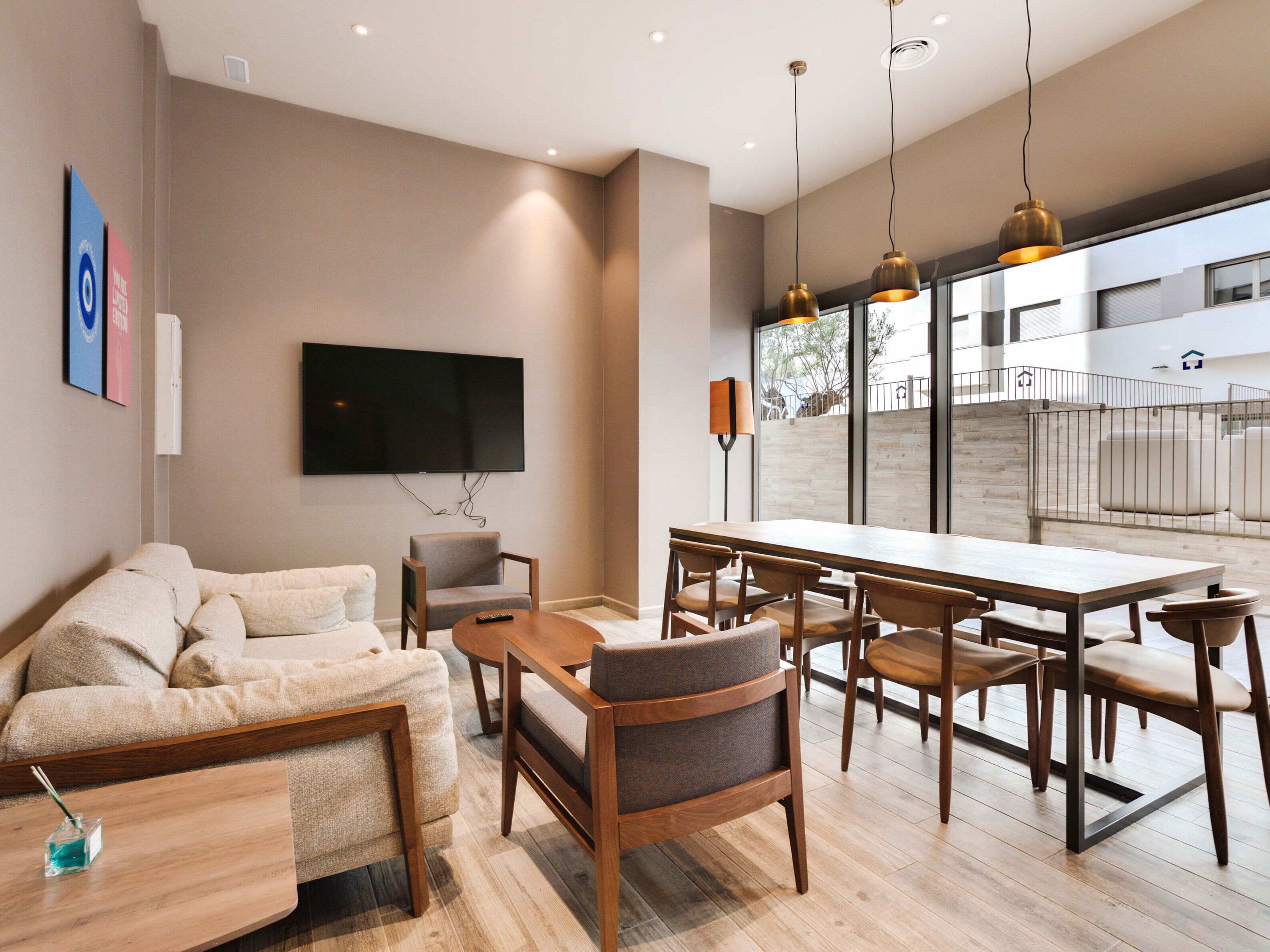Livensa Living Studios Valencia Marina Real