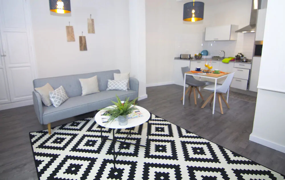 Living Valencia -Correos