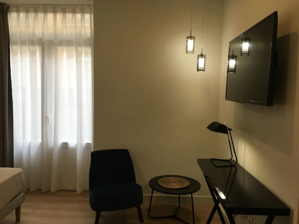 MD Design Hotel Portal Del Real