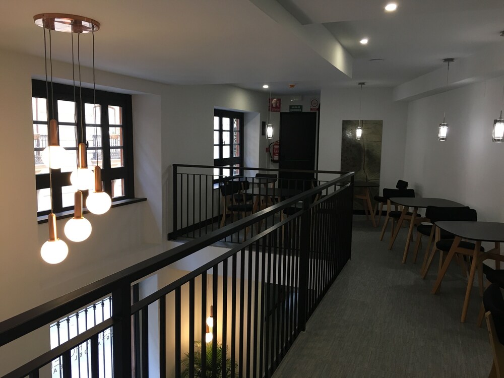 MD Design Hotel Portal Del Real