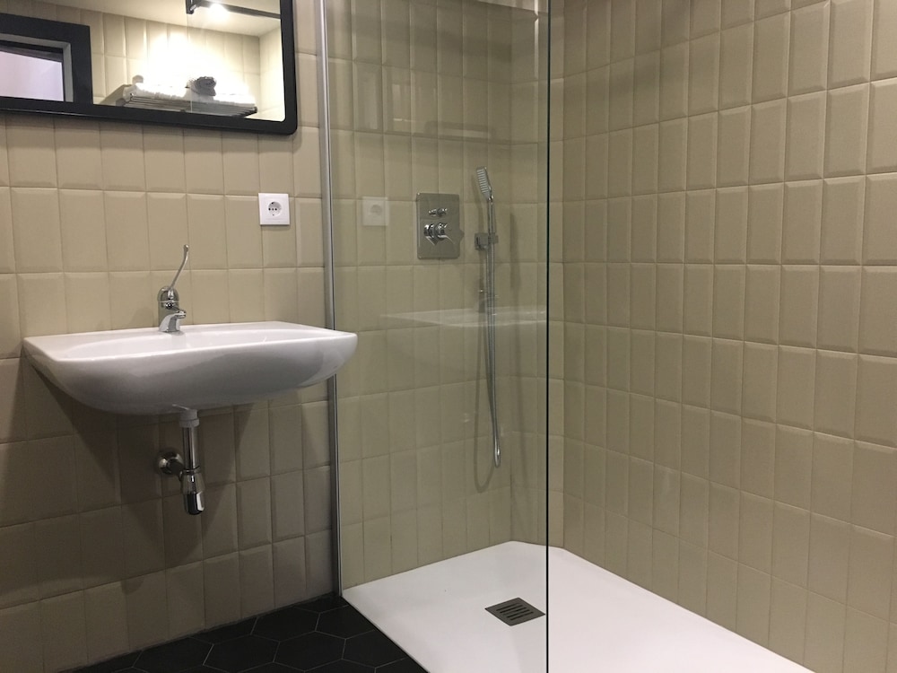MD Design Hotel Portal Del Real