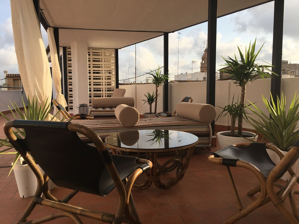 MD Design Hotel Portal Del Real