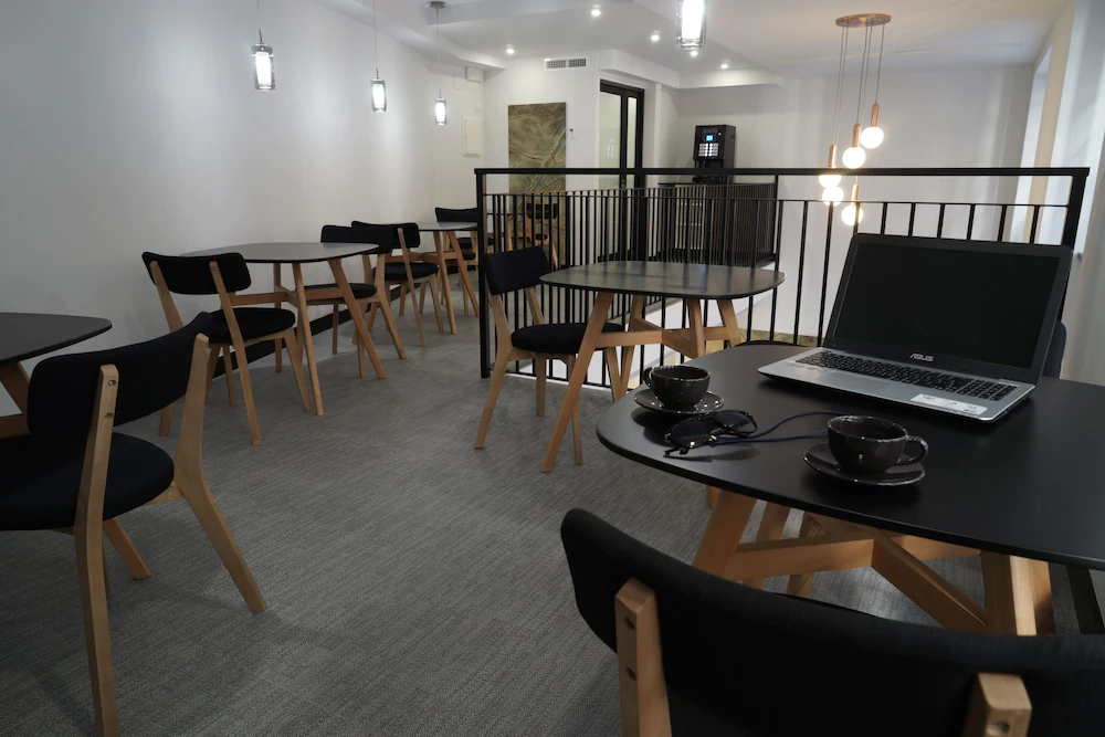 MD Design Hotel Portal Del Real