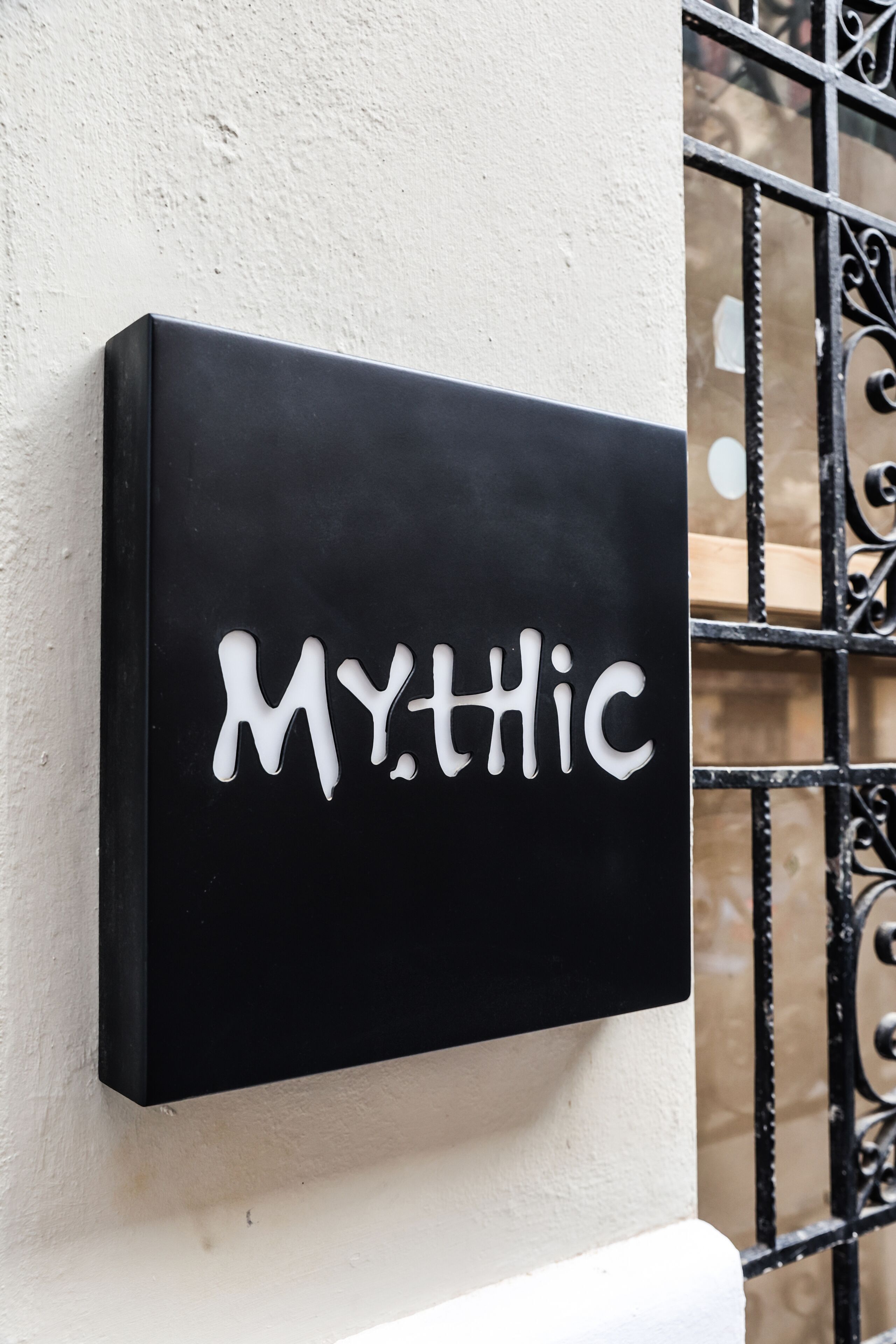 Mythic Boutique Bed & Breakfast