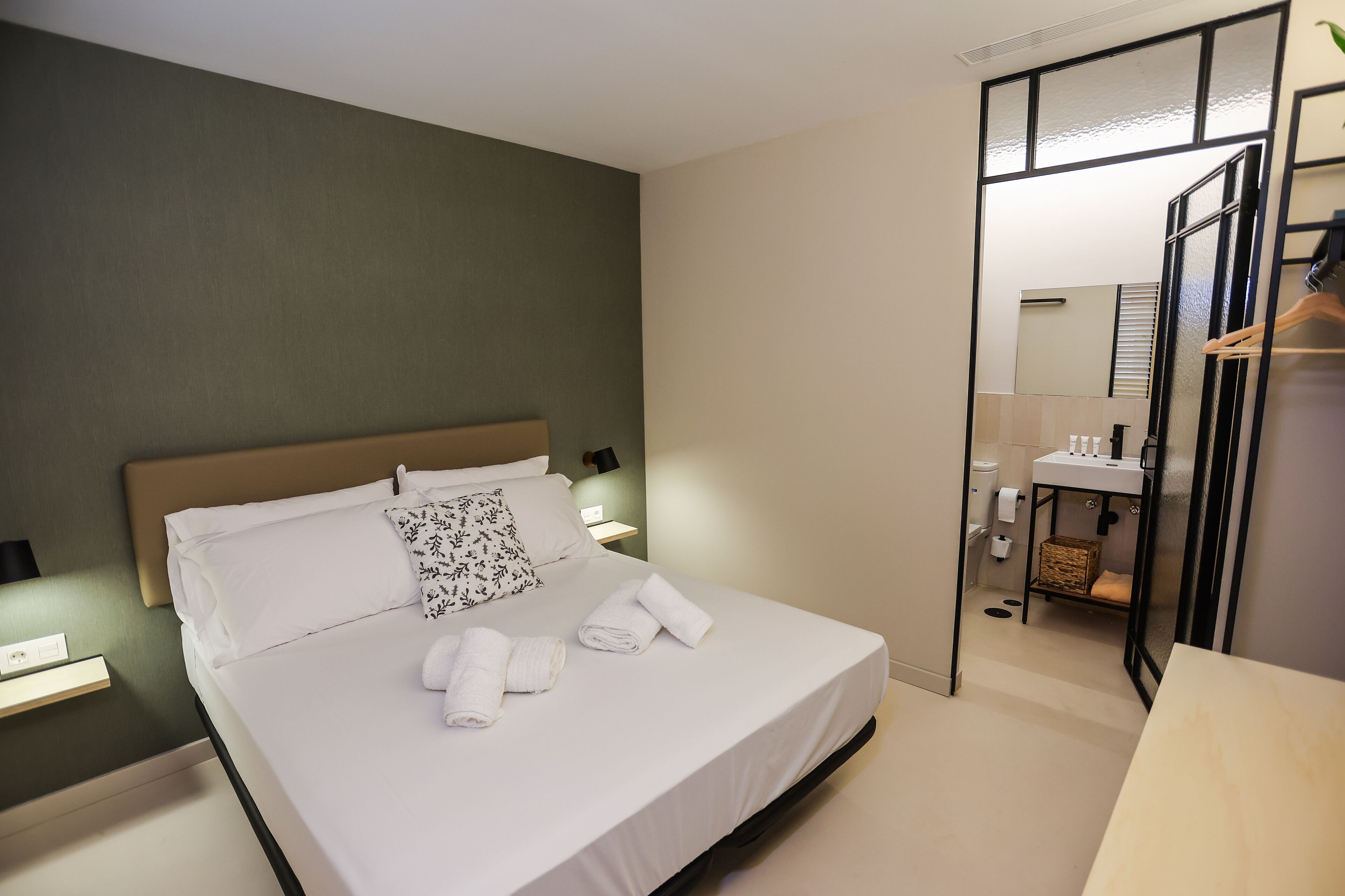 Mythic Boutique Bed & Breakfast