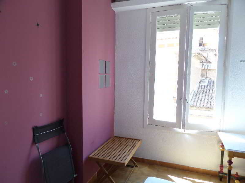 Russafa Youth Hostel