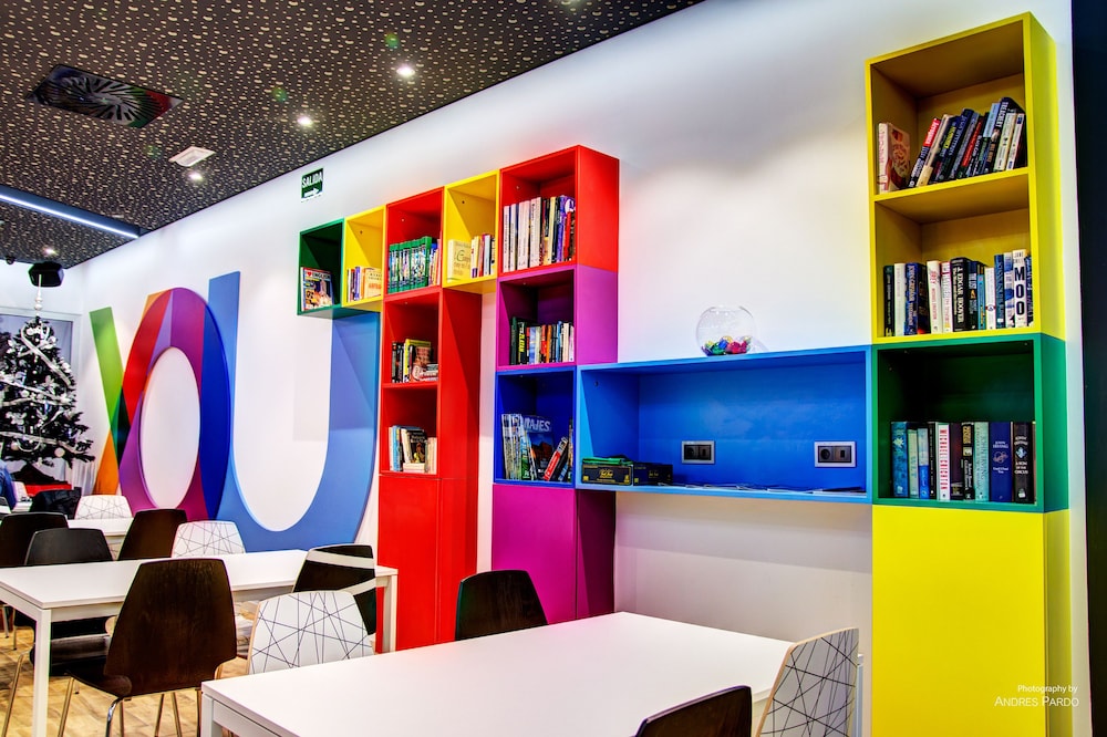 Urban Youth Hostel