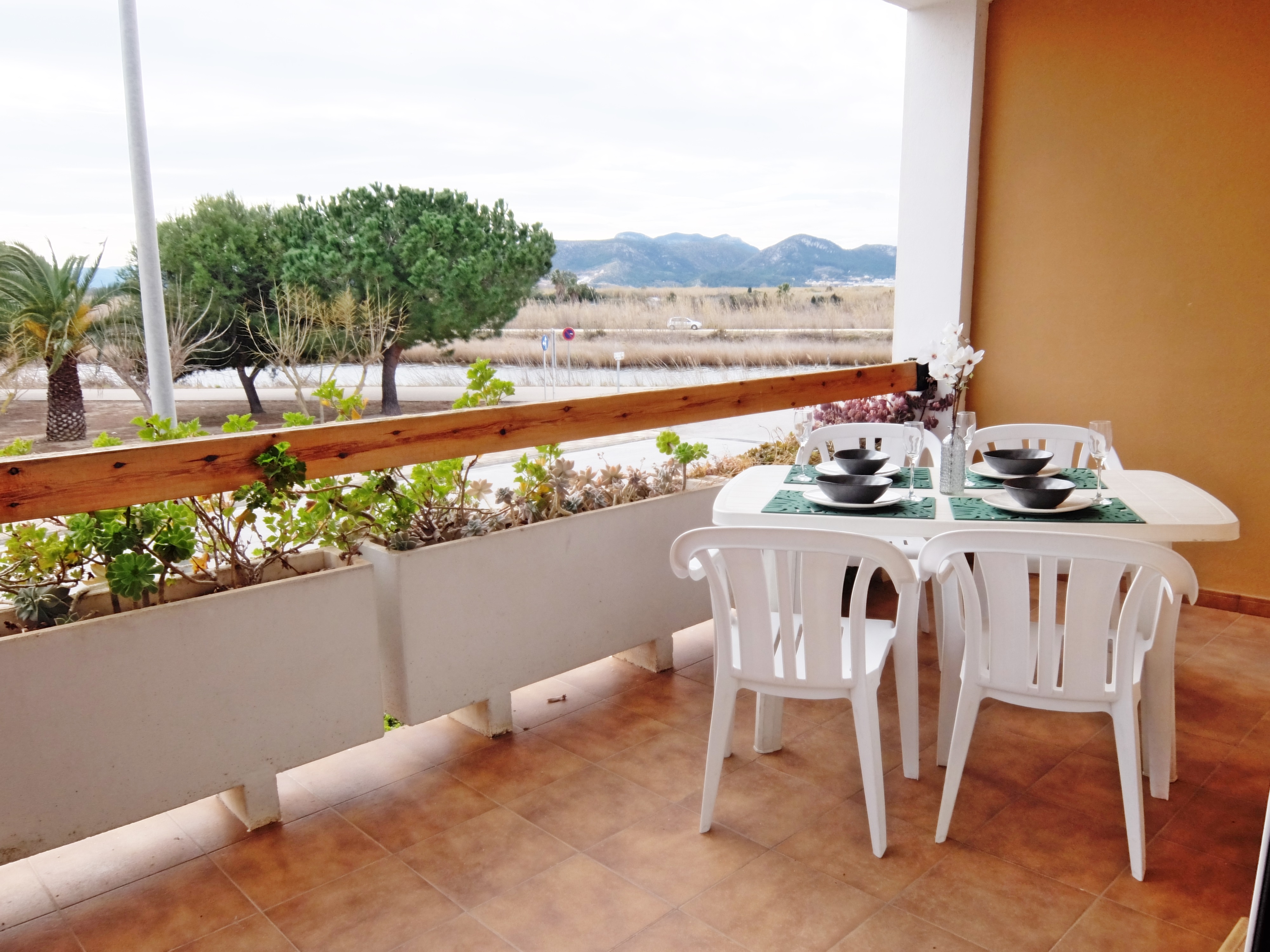 Los Juncos Apartamentos