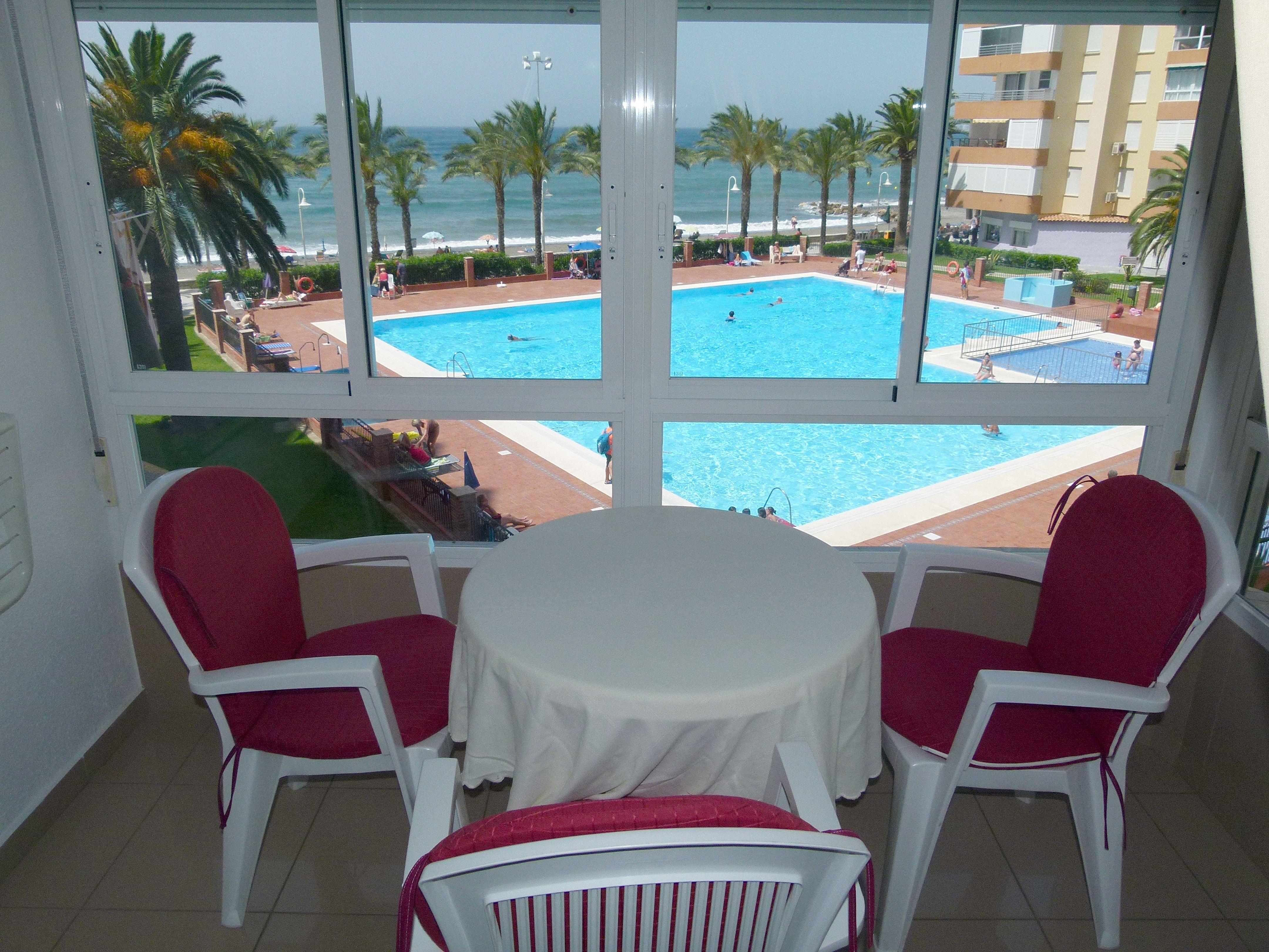 Apartamentos Intercentro Algarrobo