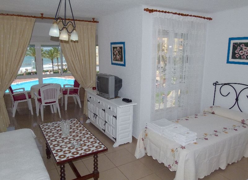 Apartamentos Intercentro Algarrobo