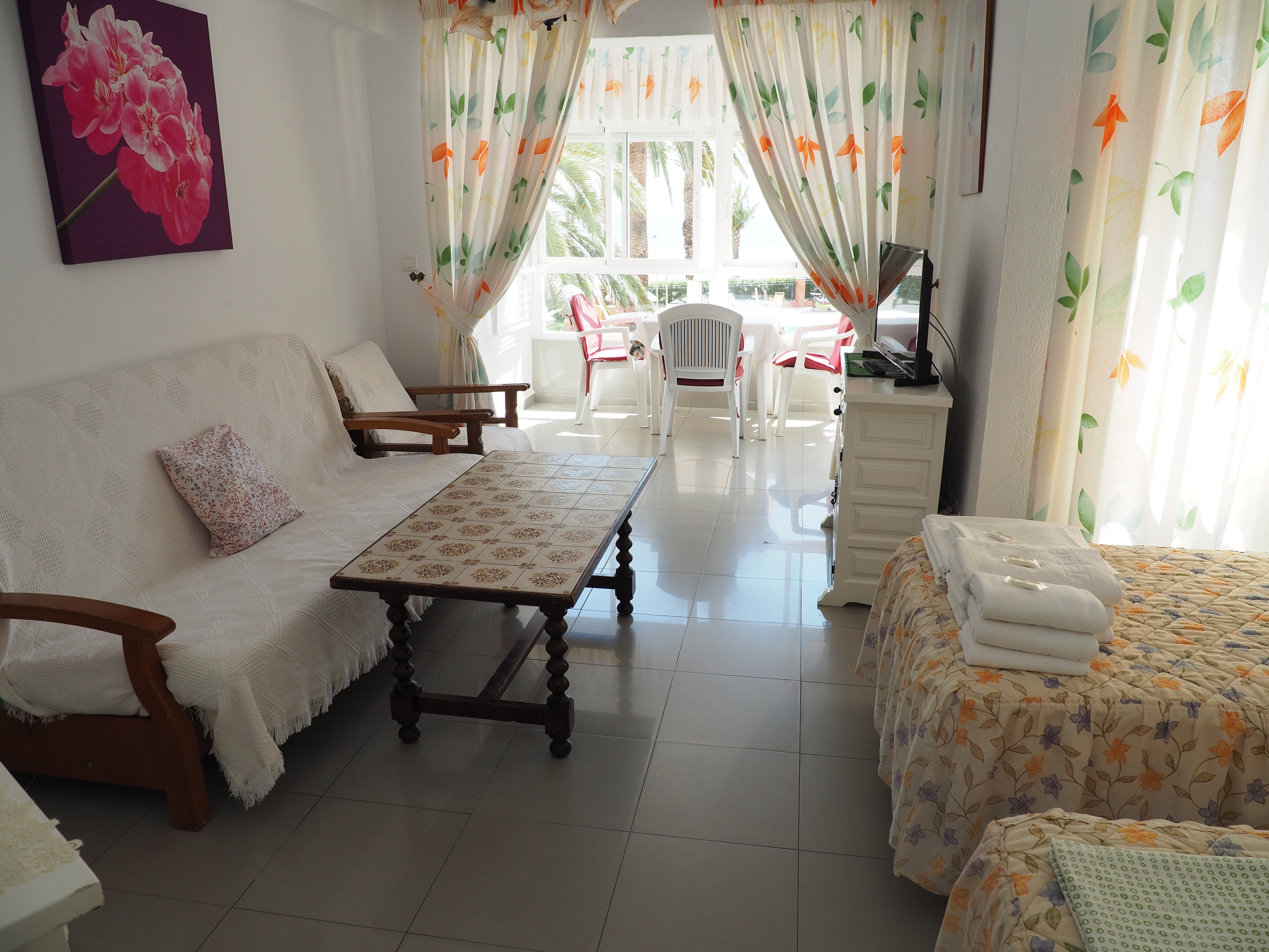 Apartamentos Intercentro Algarrobo