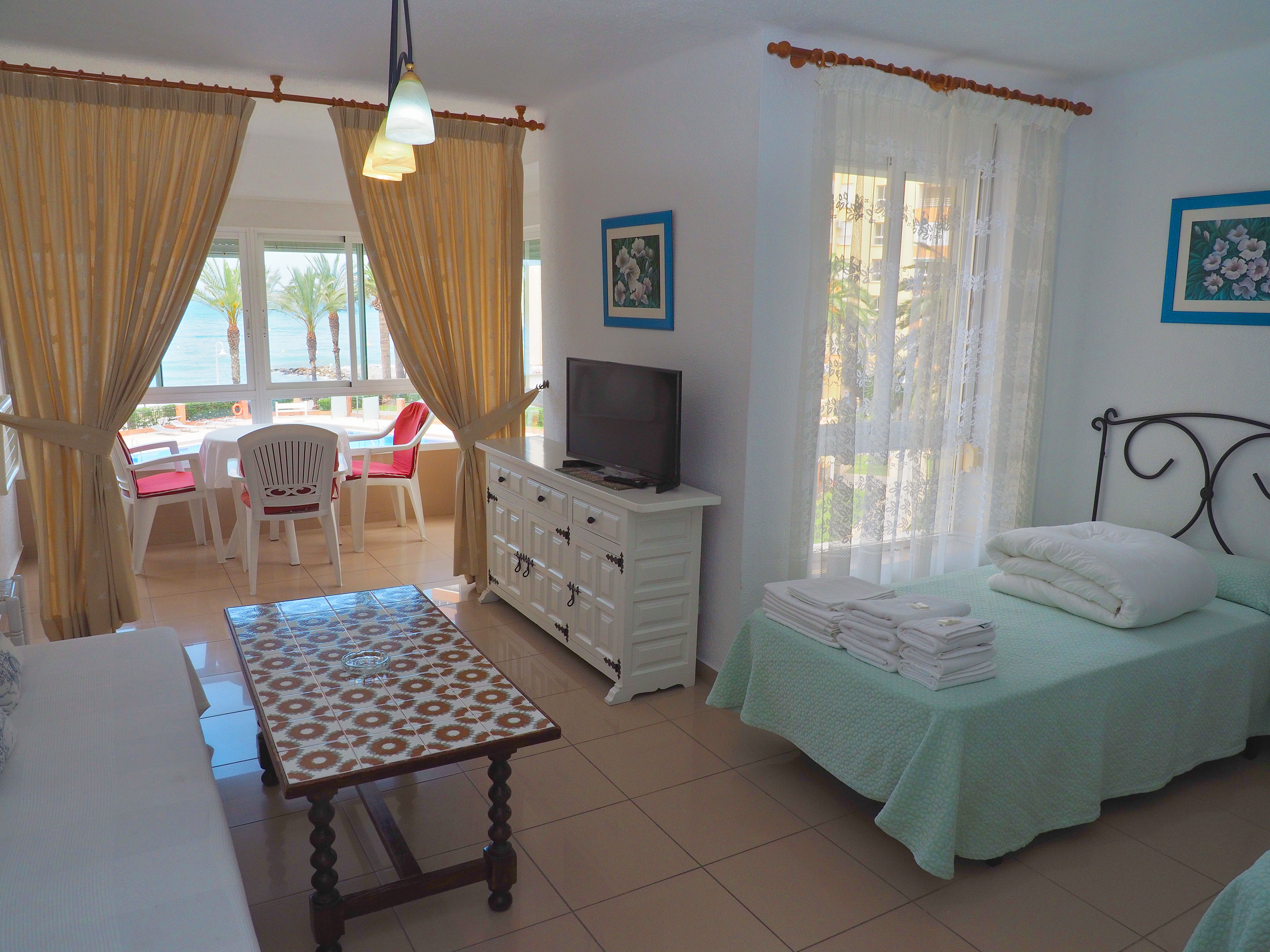 Apartamentos Intercentro Algarrobo