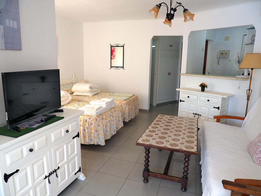 Apartamentos Intercentro Algarrobo