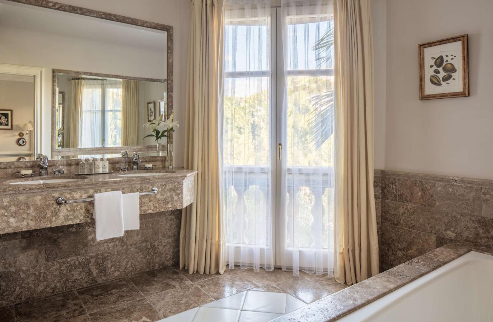 Anantara Villa Padierna Palace Benahavis Marbella Resort