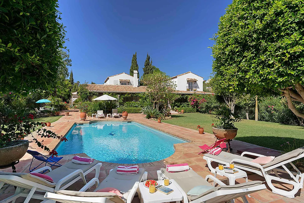Villa Ladyville