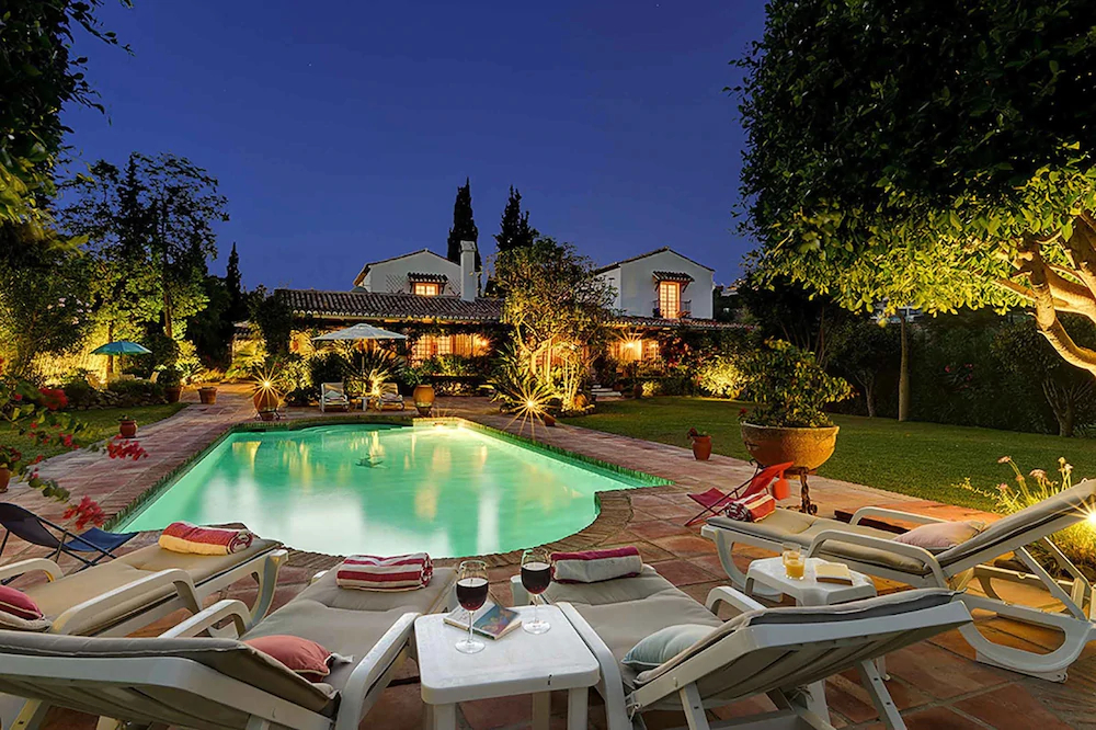 Villa Ladyville