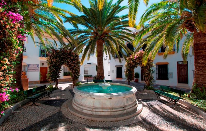 Apartamentos La Fonda