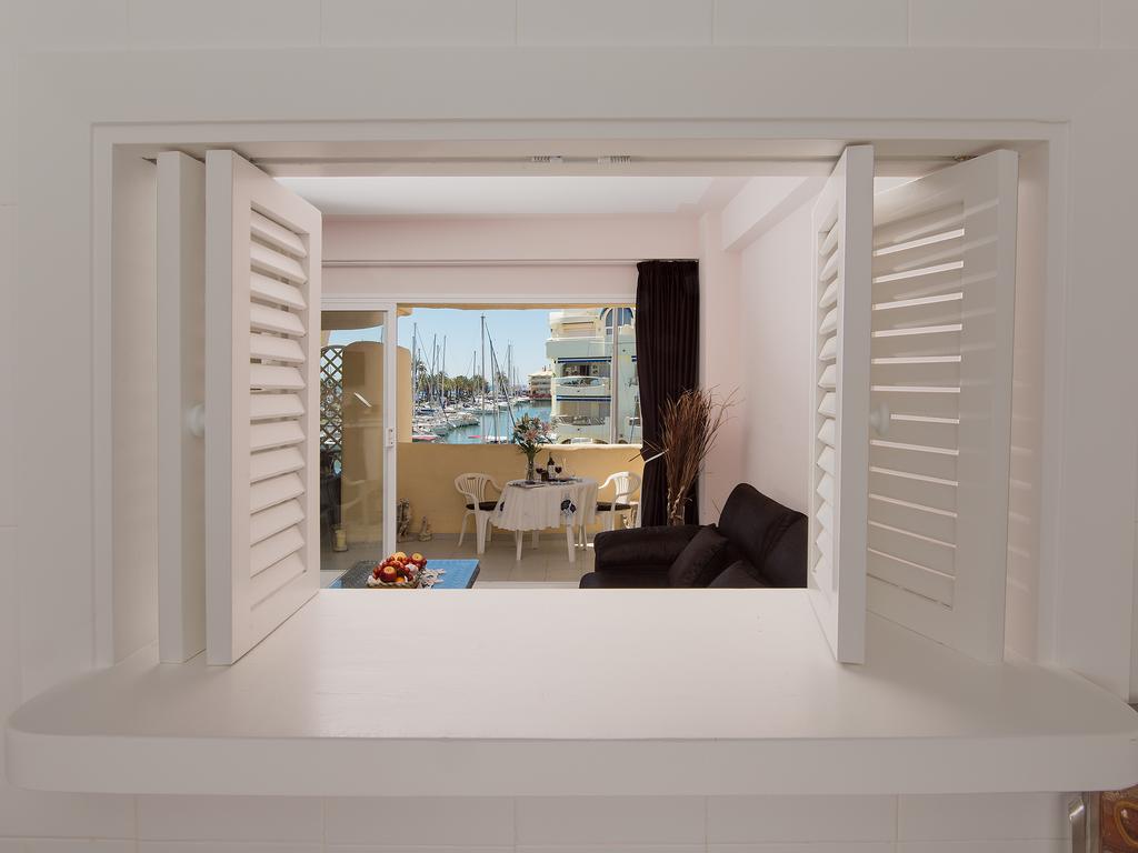 Apartamentos Puerto Marina Beach