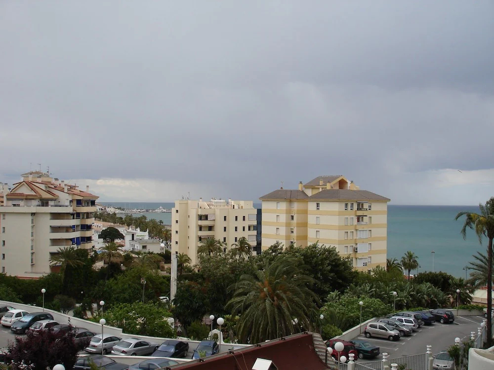 Benal Beach Group