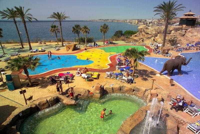 Holiday World RIWO Hotel