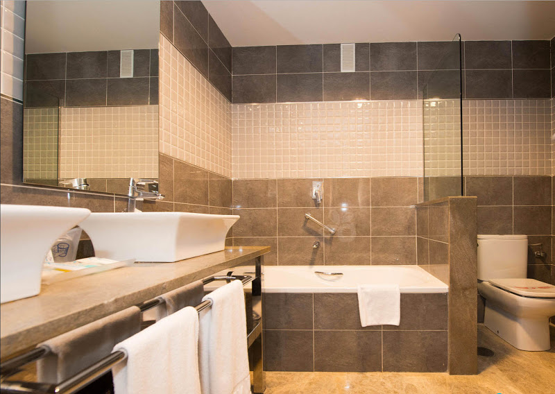 Holiday World Polynesia Hotel