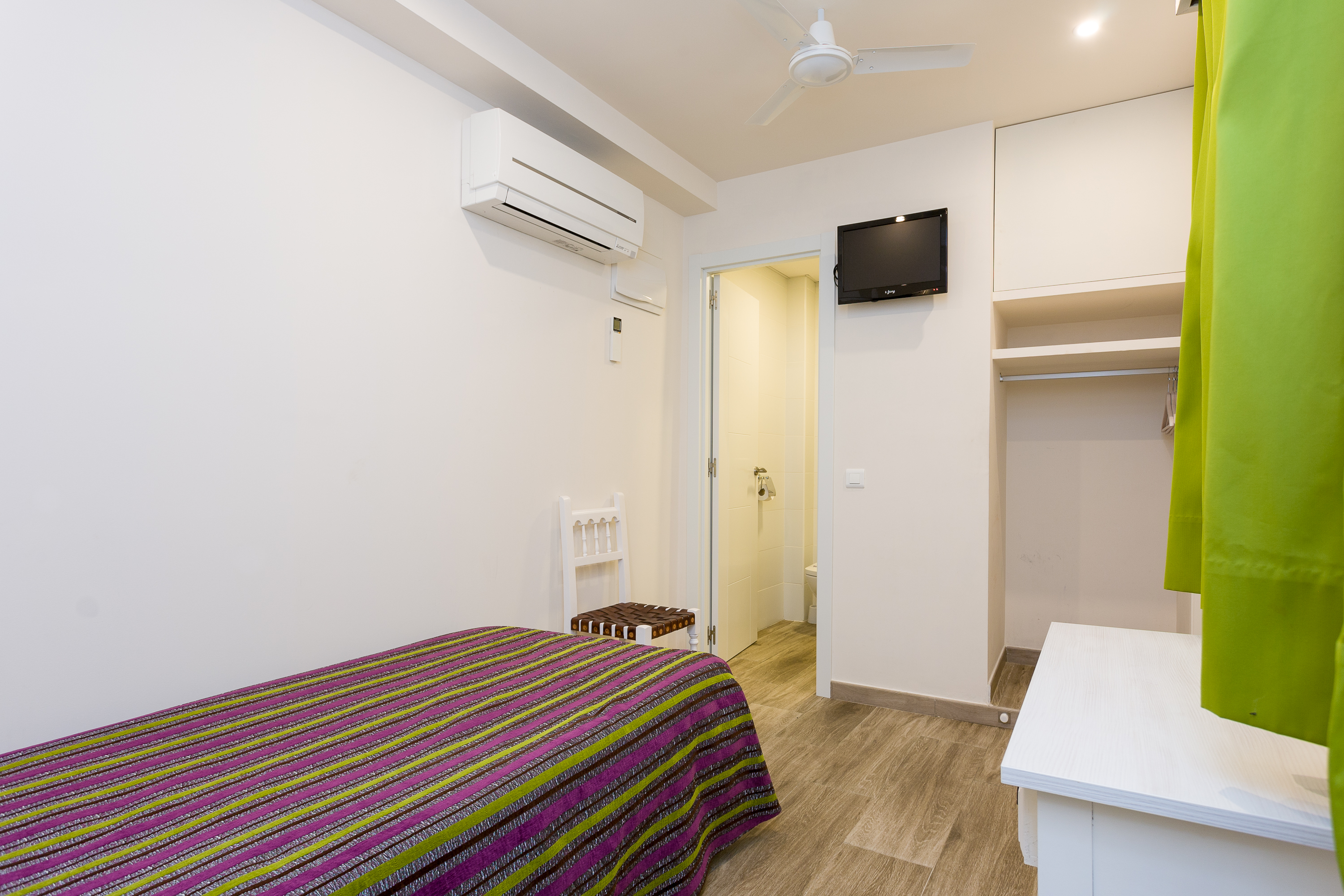 Hostal Sol y Miel