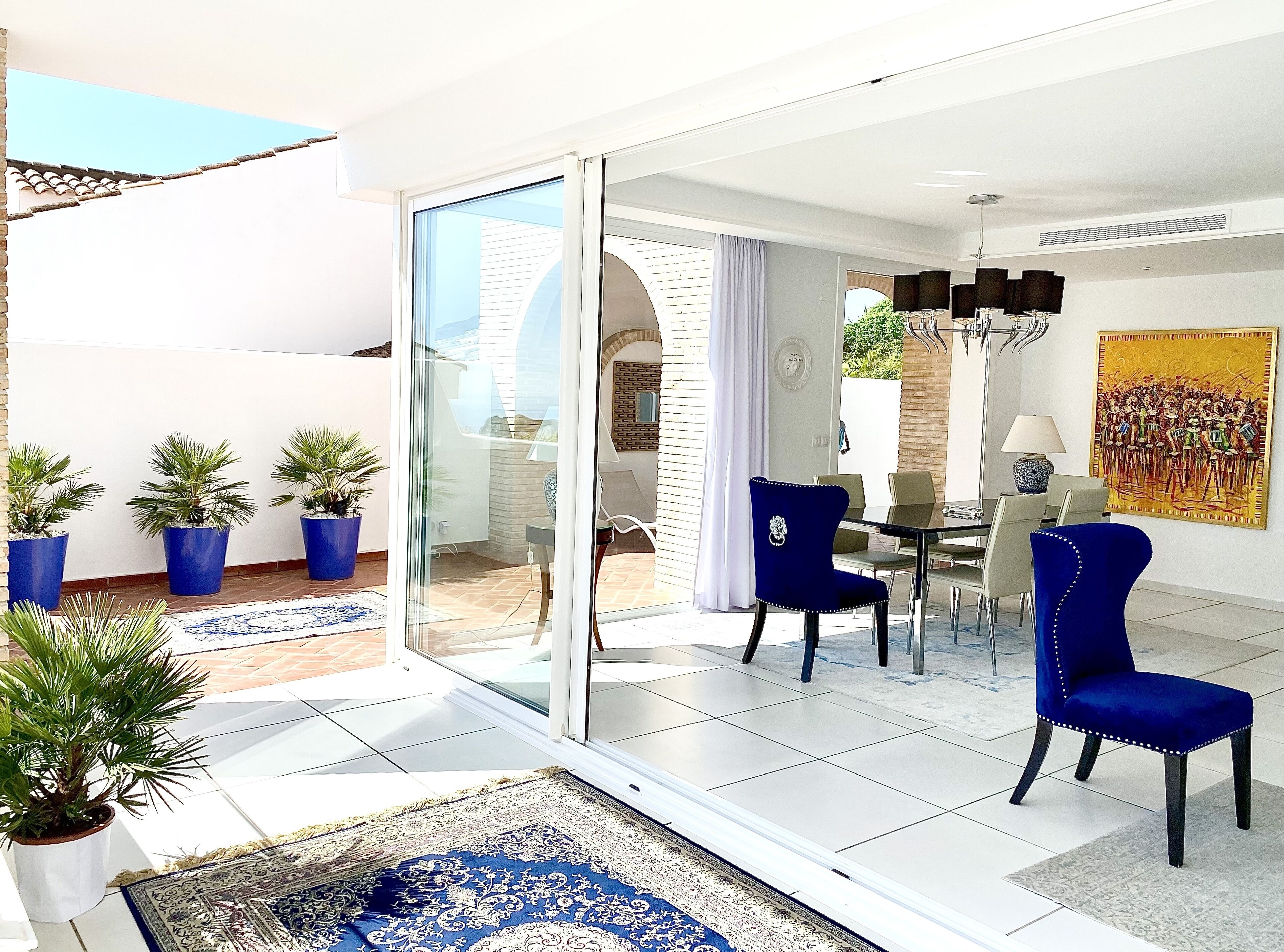 Mondrian Luxury Suites & Villas