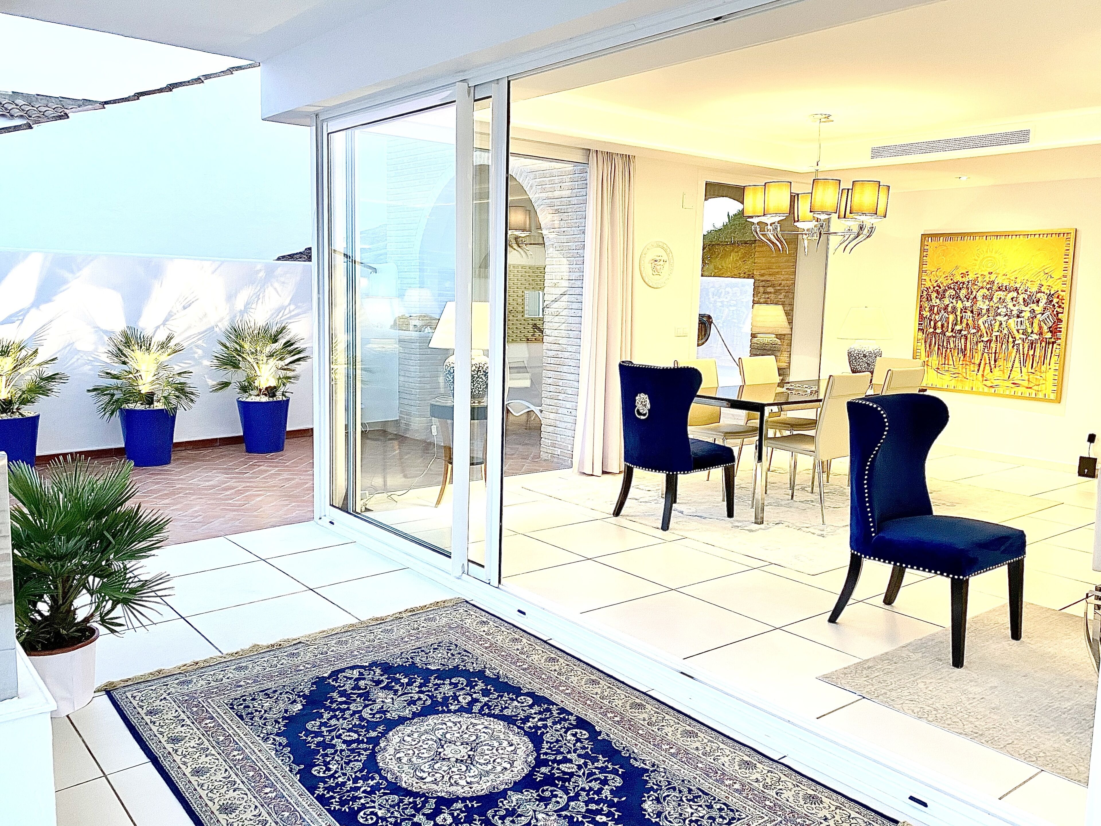 Mondrian Luxury Suites & Villas