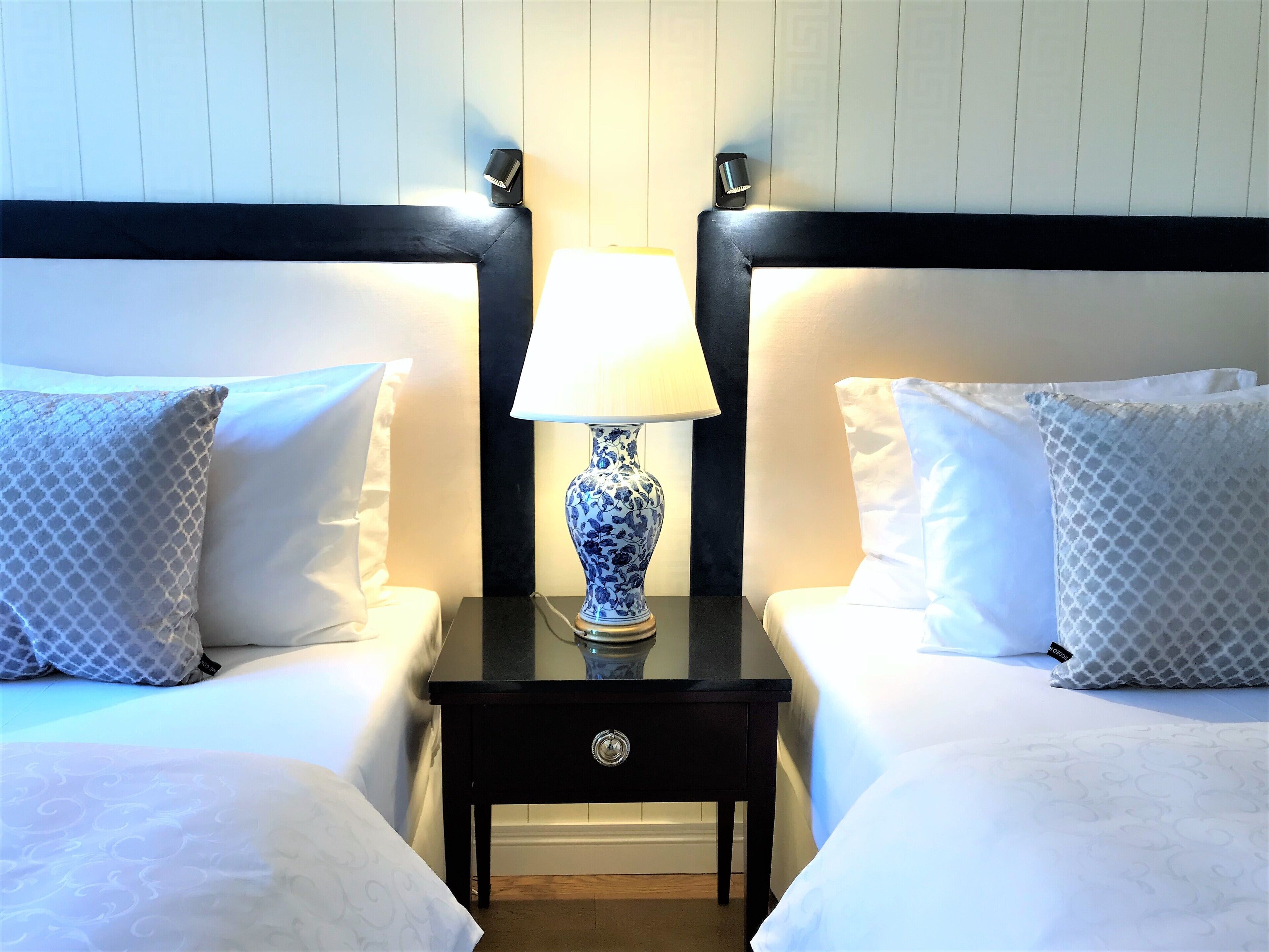 Mondrian Luxury Suites & Villas