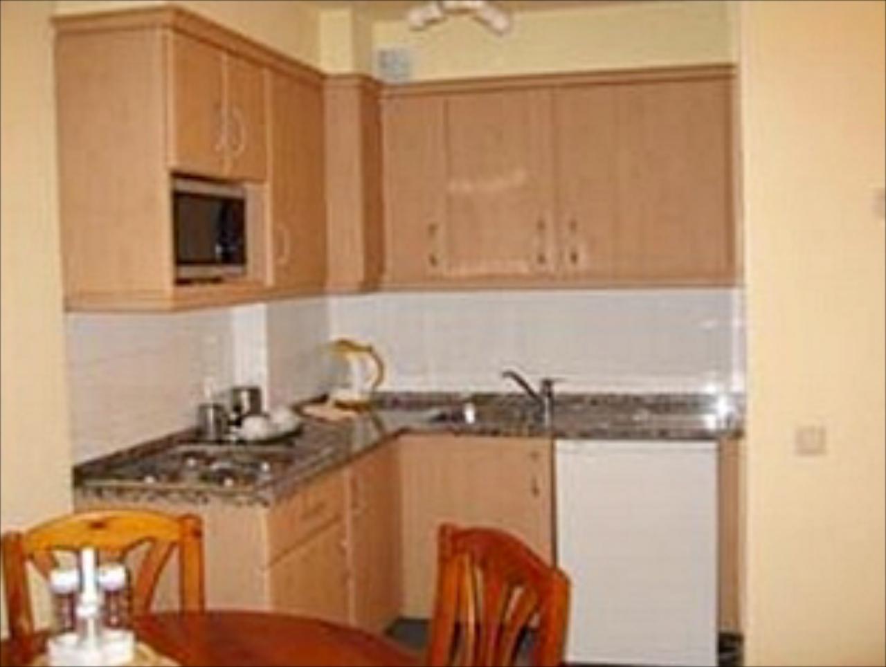 Kingfisher Apartments Benal Beach