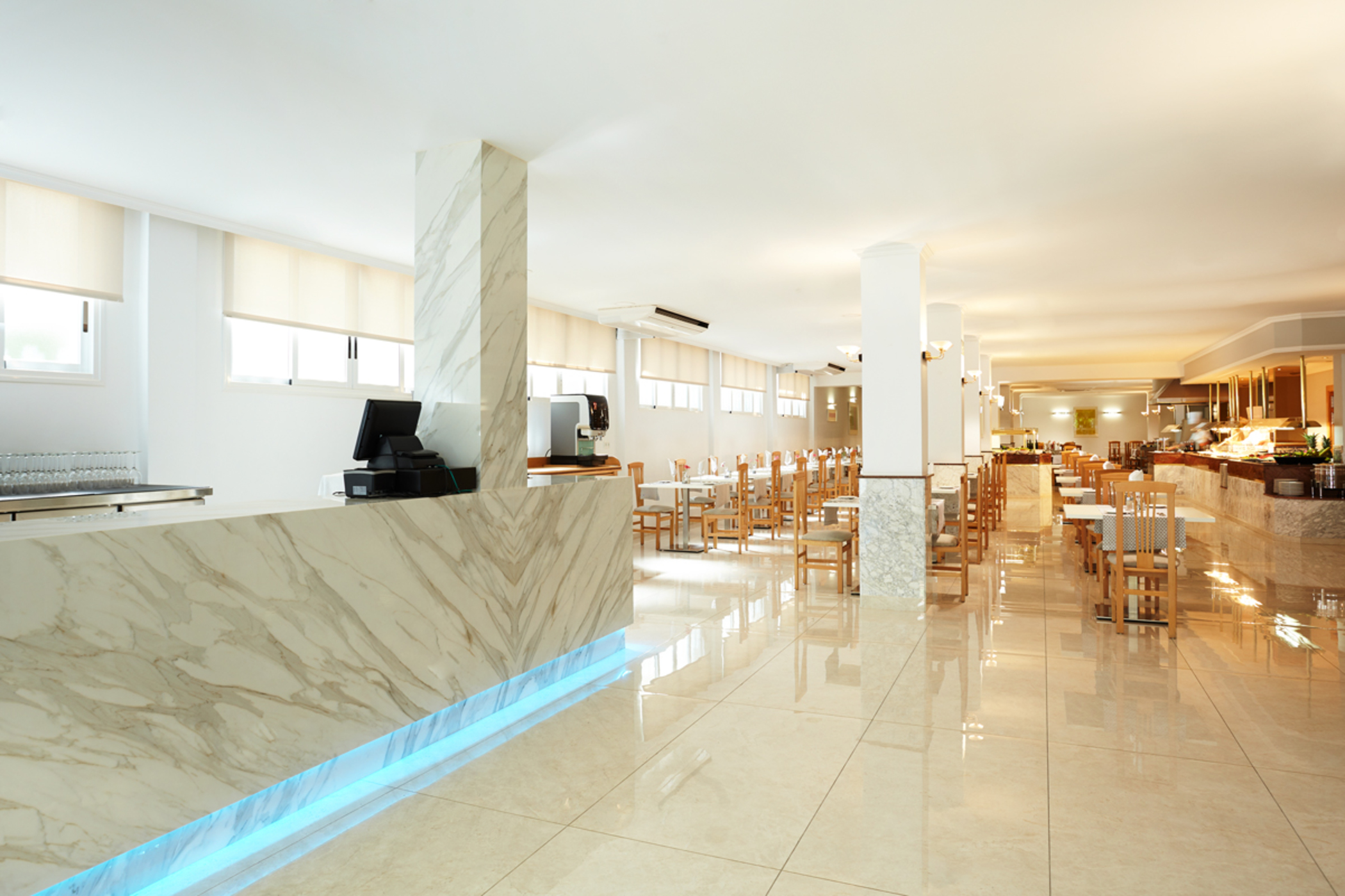 Hotel Las Arenas Affiliated by Meliá