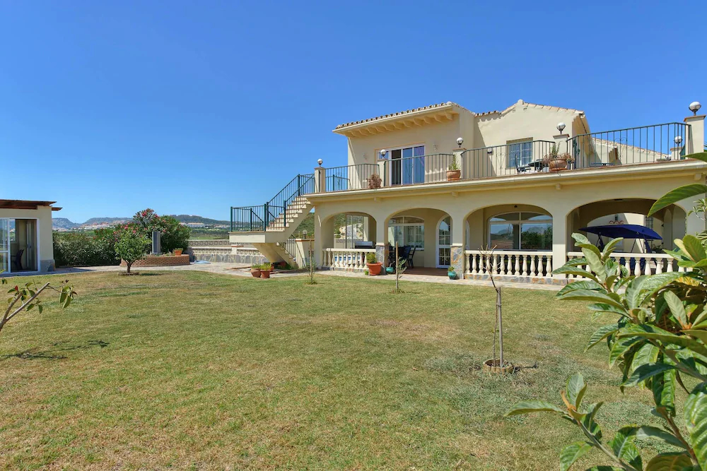 Casa Lee