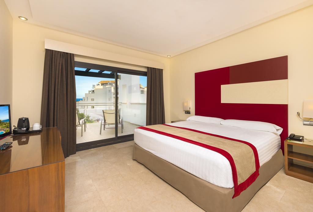 Estepona Hotel & Spa Resort