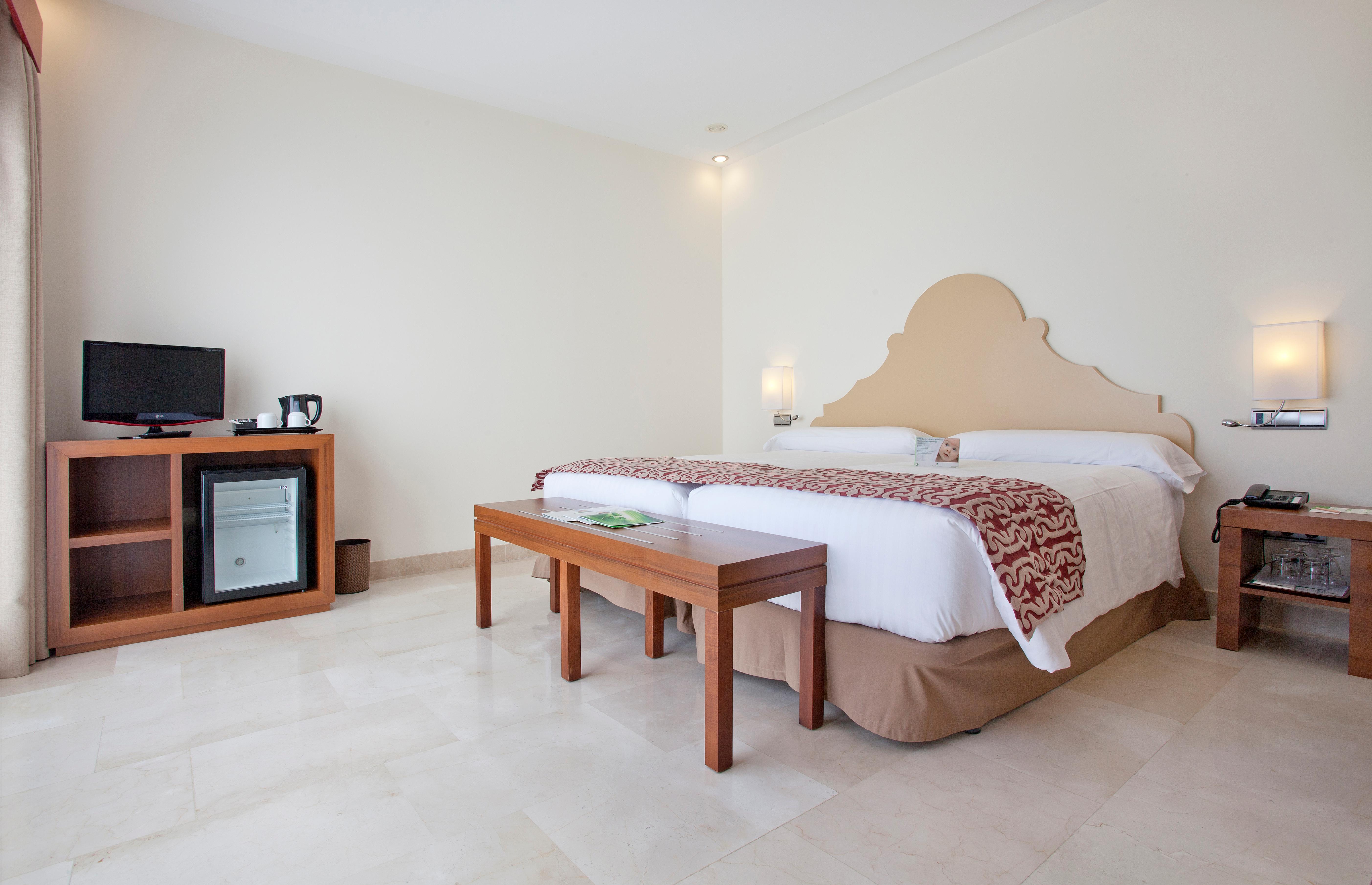 Estepona Hotel & Spa Resort