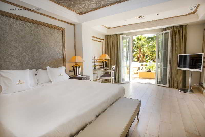 Las Dunas Hotel