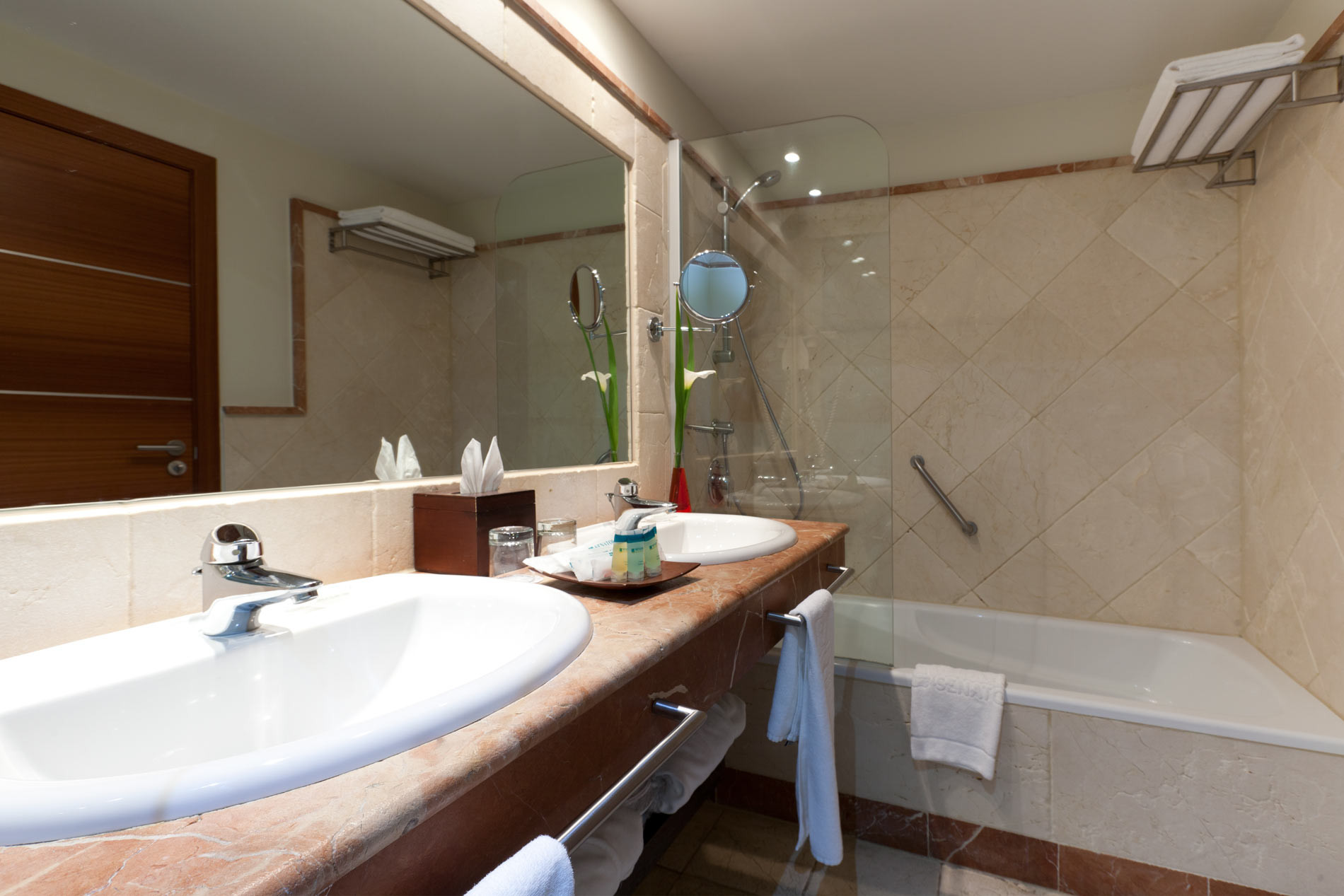 Senator Banús Delight Collection