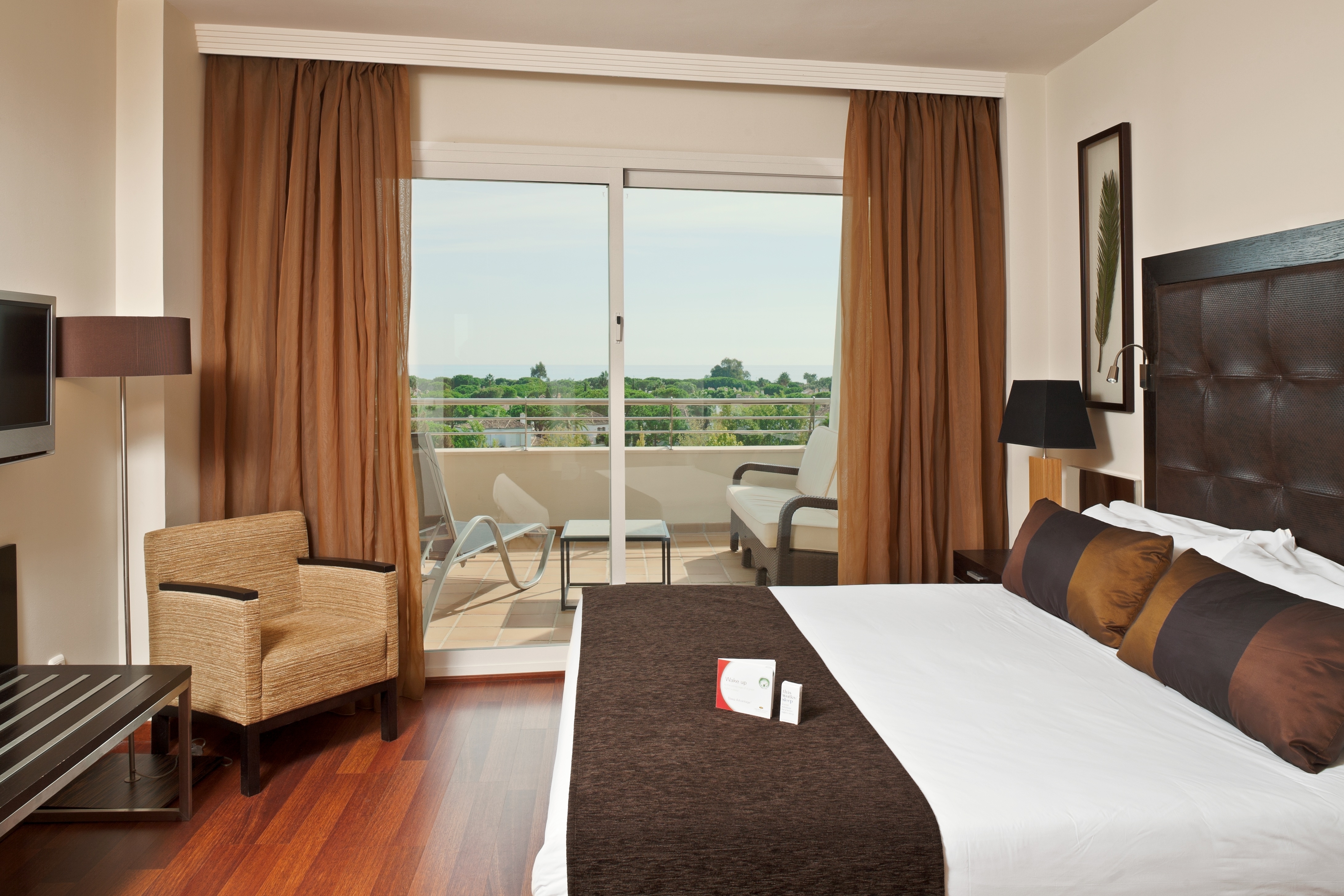 Senator Banús Delight Collection