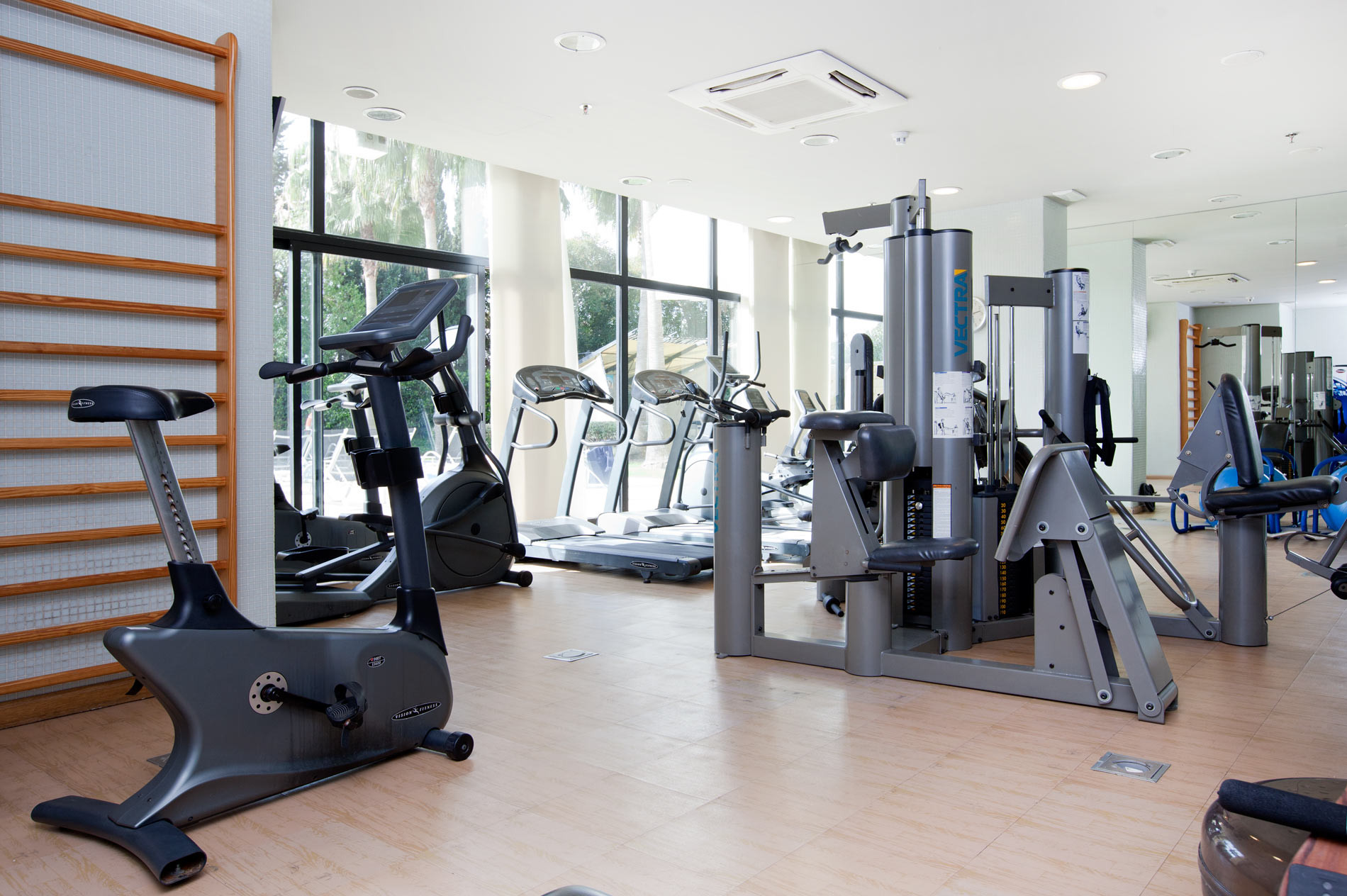 Senator Banús Delight Collection