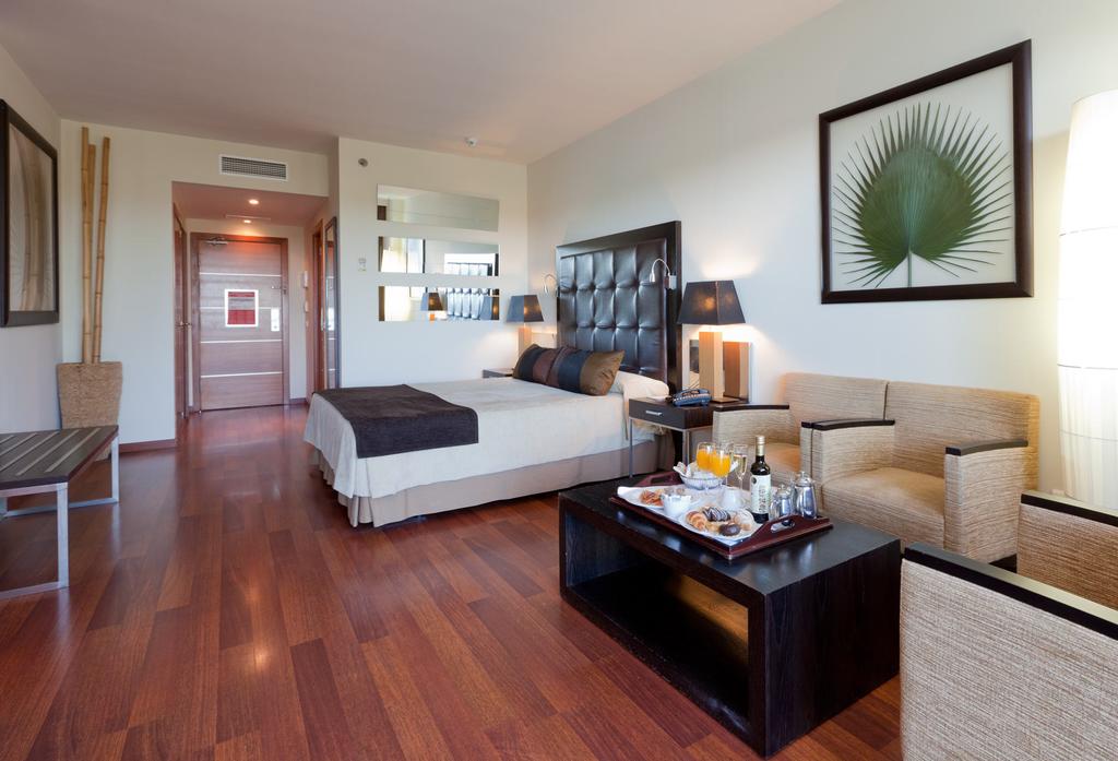 Senator Banús Delight Collection