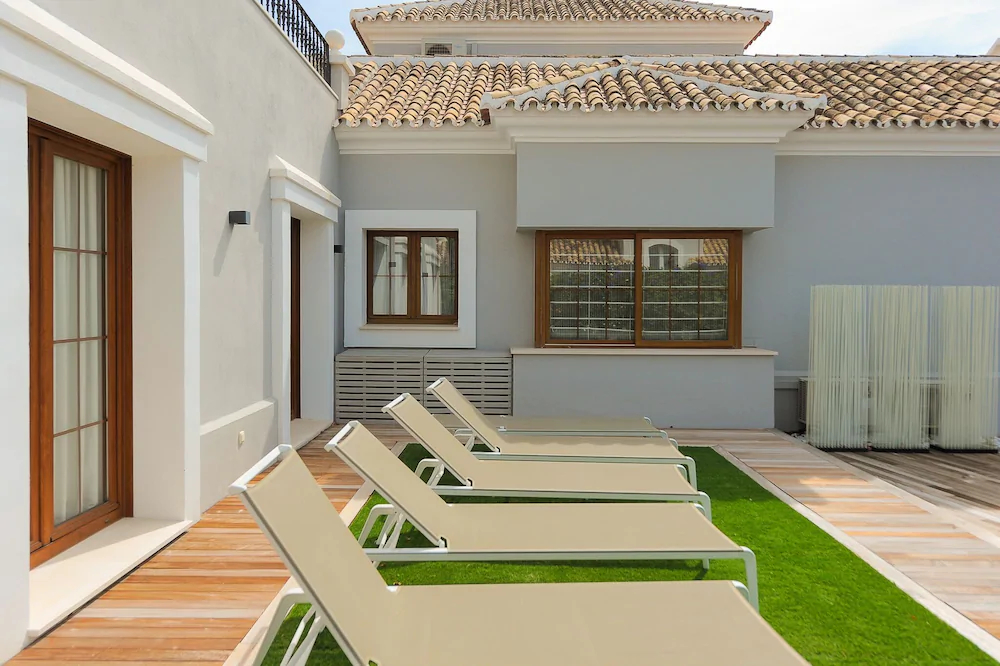 Villa Lotus Bel Air Deluxe Canovas