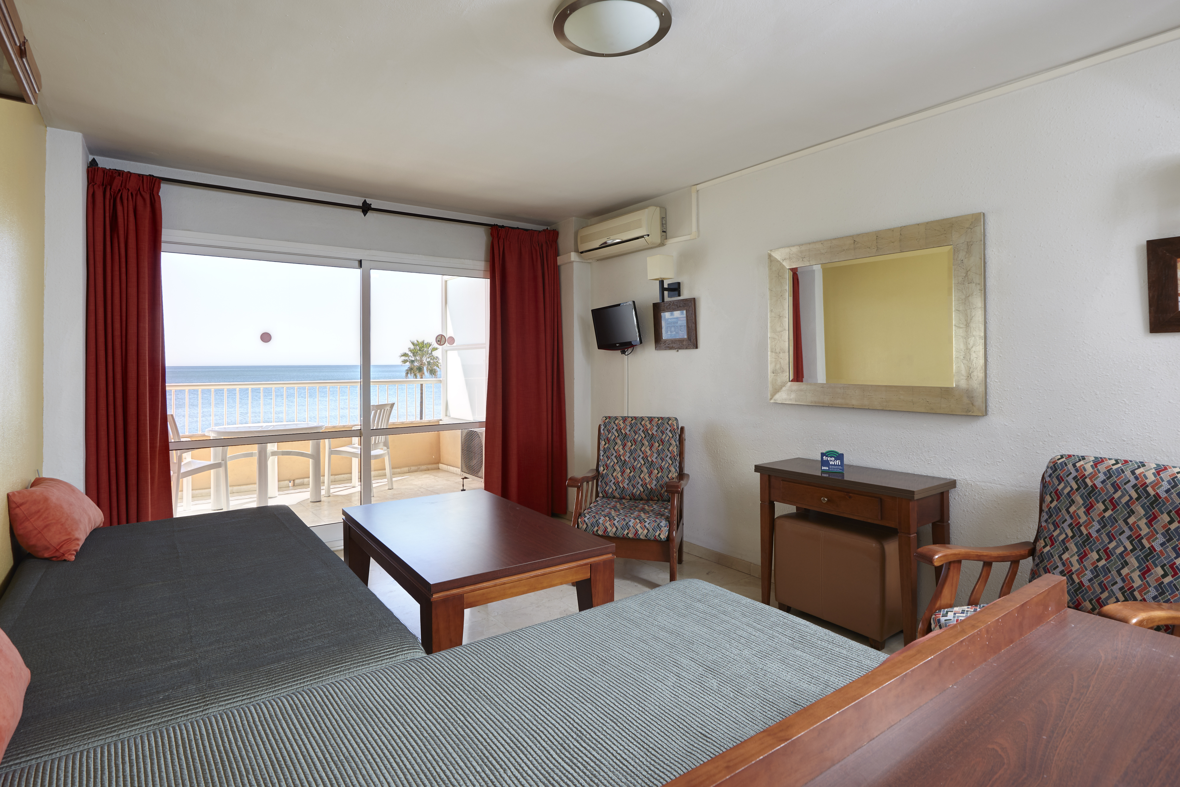 Apartamentos Jabega